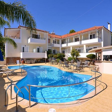 Theoxenia Hotel Apartments Храни Екстериор снимка