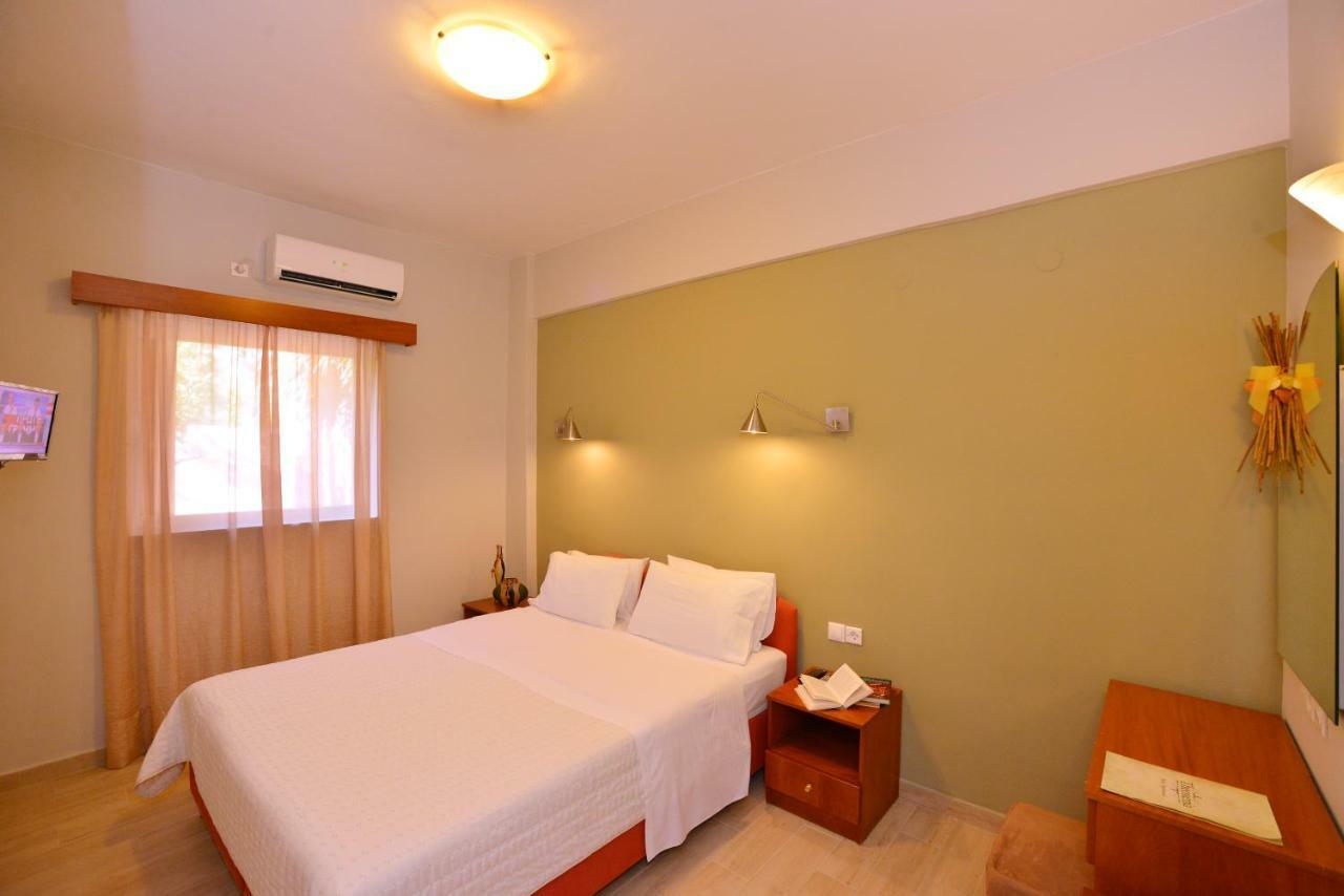 Theoxenia Hotel Apartments Храни Екстериор снимка