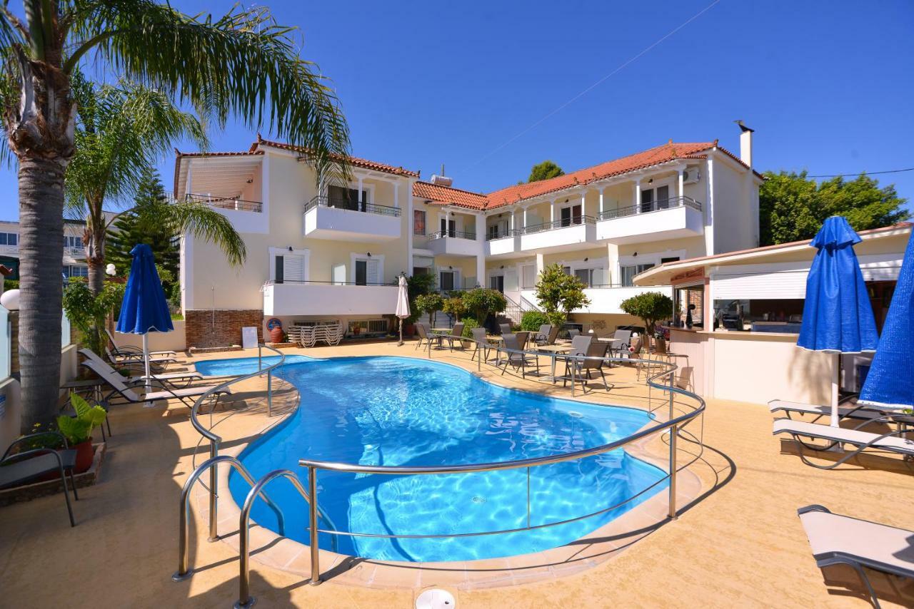 Theoxenia Hotel Apartments Храни Екстериор снимка